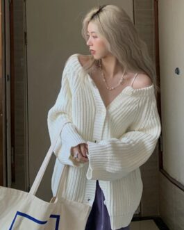 Women’s Woolen White Knitted Cardigan