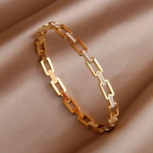 Whether you're attending a party or looking for a thoughtful gift, this bracelet is a versatile and timeless accessory 1