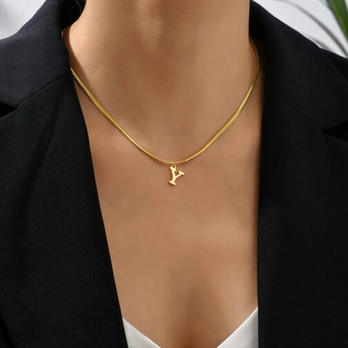 This exquisite piece features an initial letter pendant, beautifully crafted and gold-plated for a luxurious finish. 5