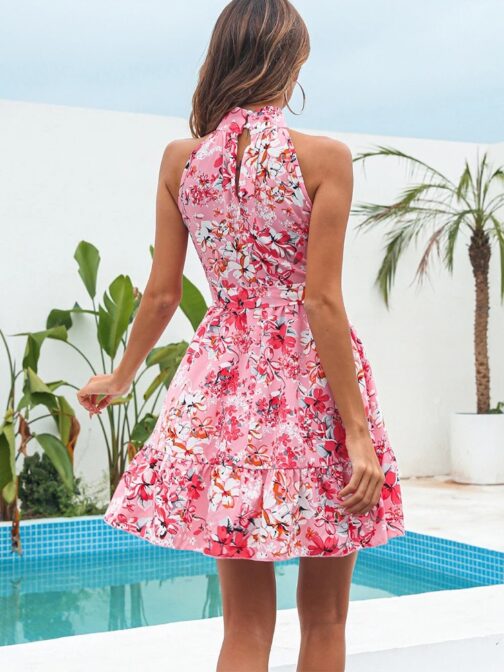 Crafted from lightweight chiffon, this dress ensures breathability and comfort in warm weather 1