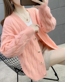 Women’s Knitted Cardigan Sweater