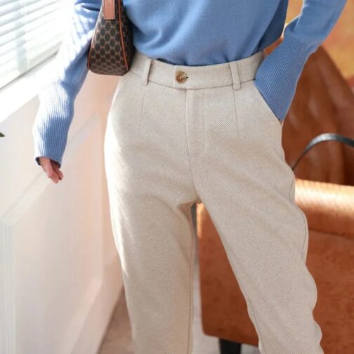 Designed for autumn and winter, these high-waisted, casual suit pants offer a flattering fit that accentuates your silhouette while providing warmth and coziness.