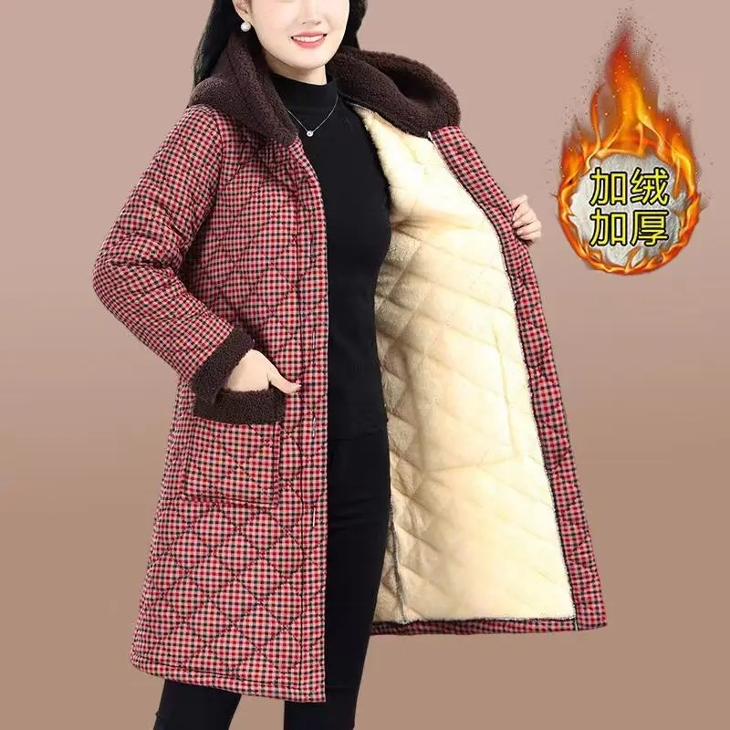 The hooded design provides extra protection against wind and cold, and the chic plaid pattern adds a trendy touch to your seasonal wardrobe 1